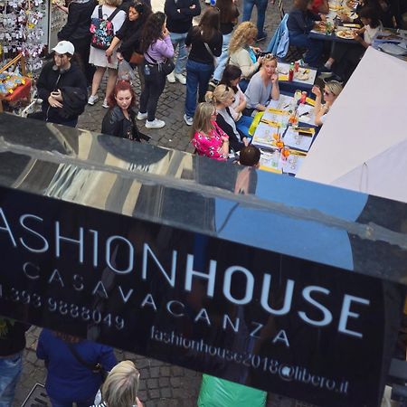Fashion House Spaccanapoli Bagian luar foto