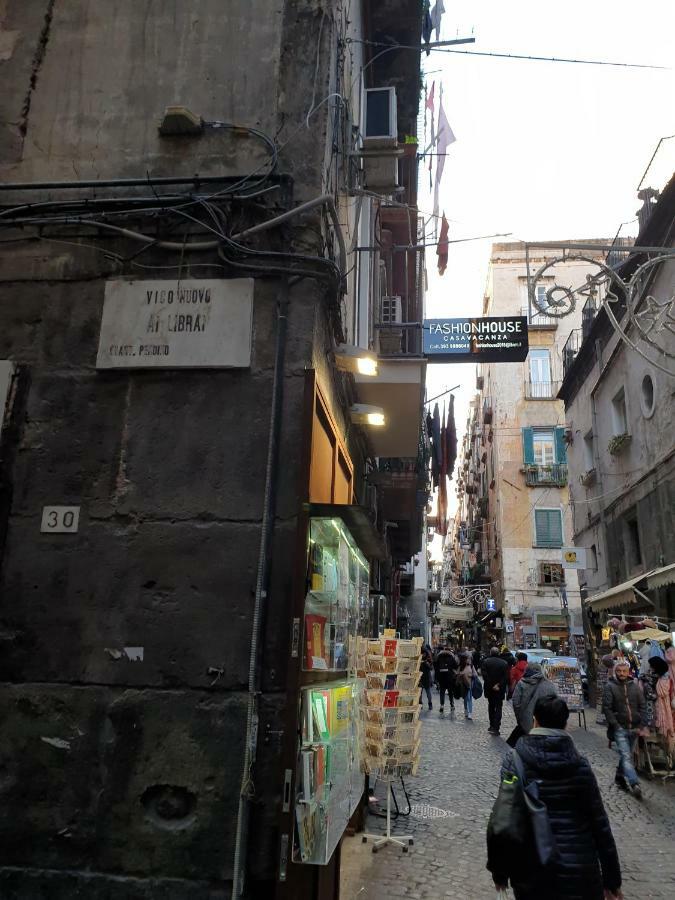 Fashion House Spaccanapoli Bagian luar foto